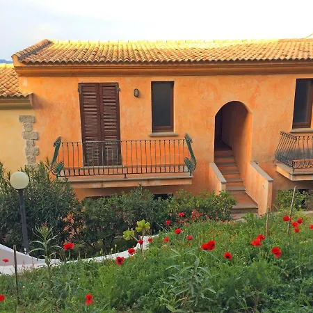 公寓 Locazione Turistica Casa A- E C 巴德希